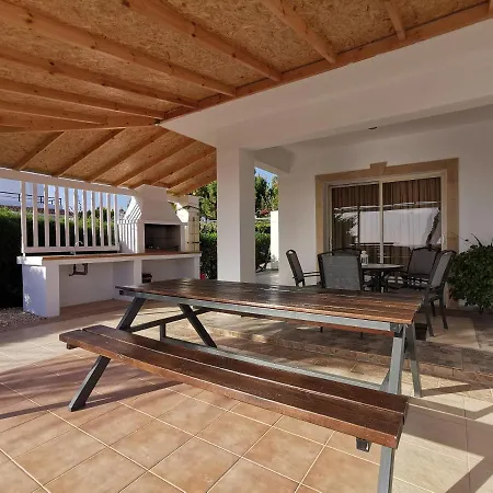 Villa Nayia *